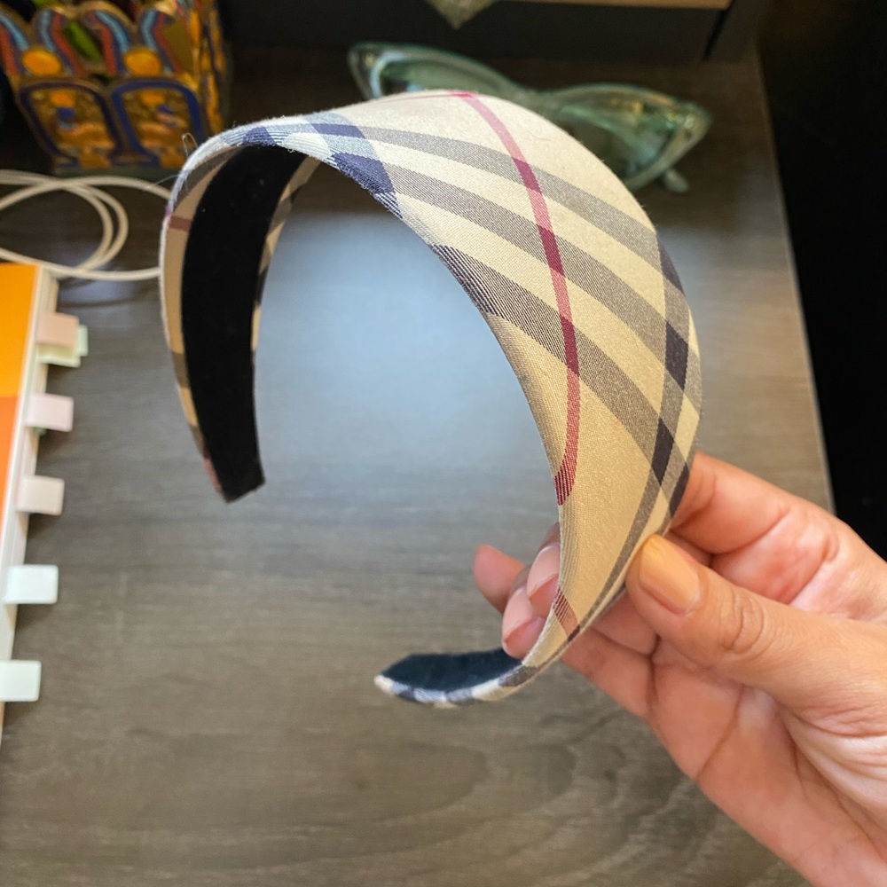 Burberry headband ❤️